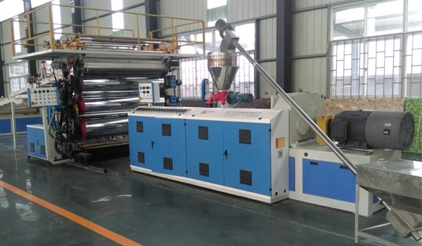 PVC自由發(fā)泡板設(shè)備